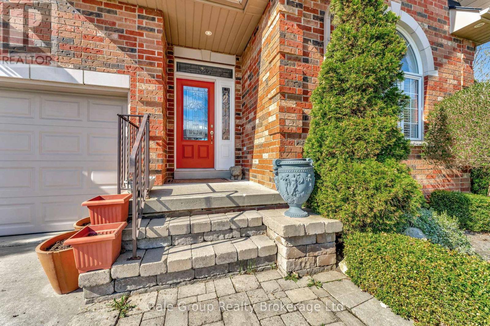 270 Fairway Road, Woodstock, Ontario N4T 0A4 - Photo 6 - X12115377