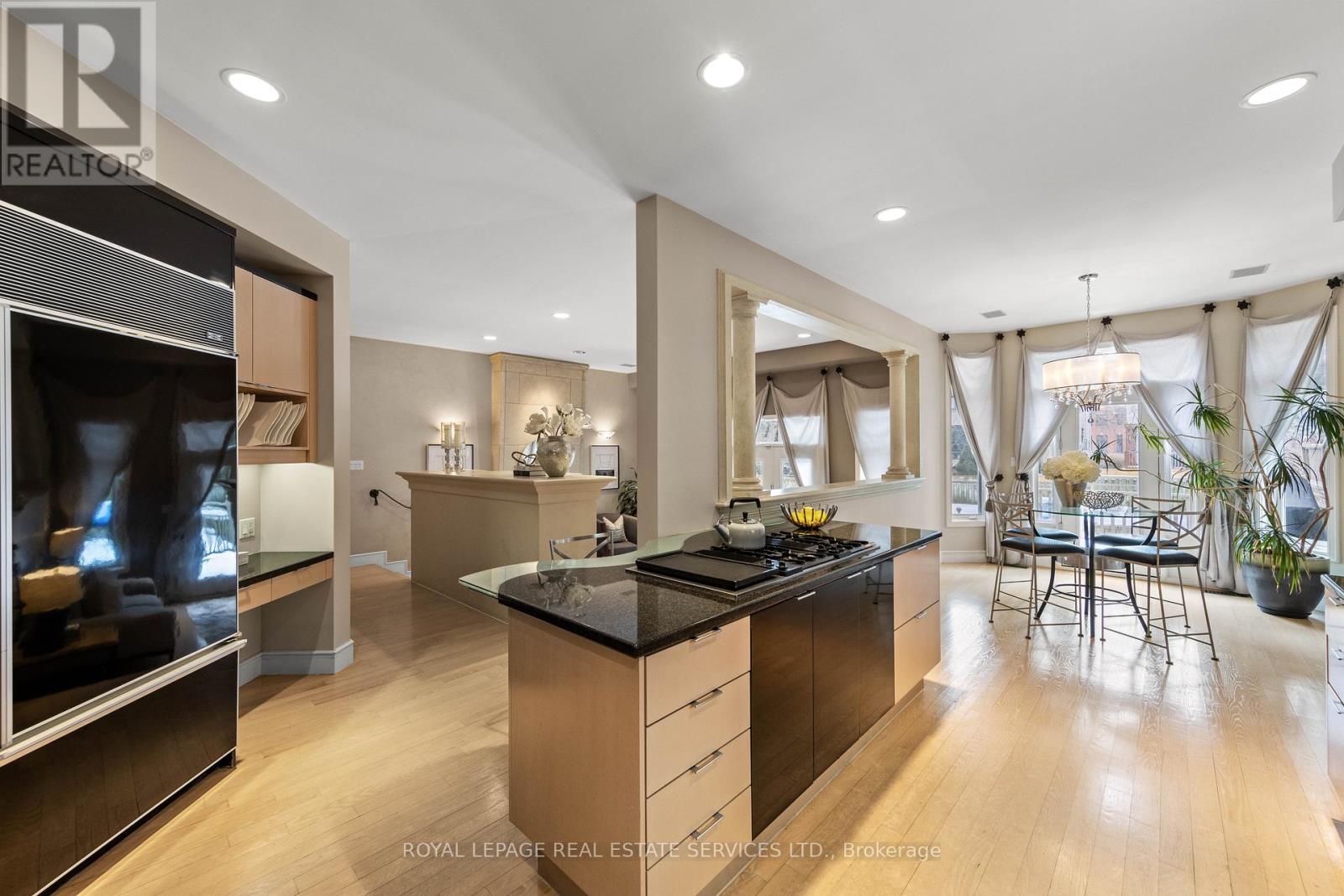 477 Old Orchard Grove, Toronto, Ontario  M5M 2G3 - Photo 24 - C12017322