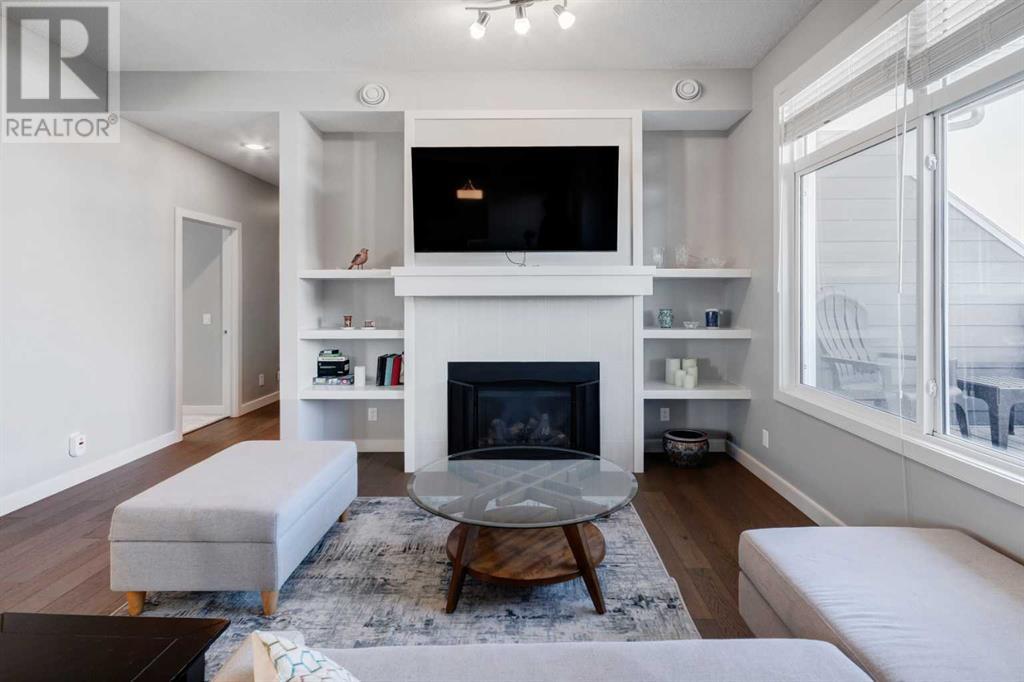 Property at 170 Silverado Plains Park SW image 2