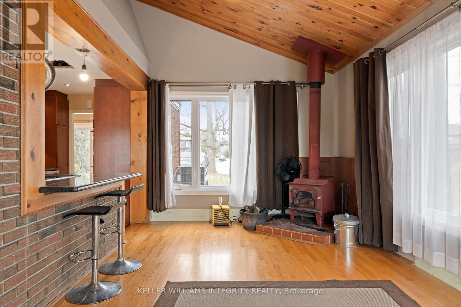 2061 Prince Of Wales Drive S, Ottawa, Ontario  K2E 7A4 - Photo 14 - X12118600