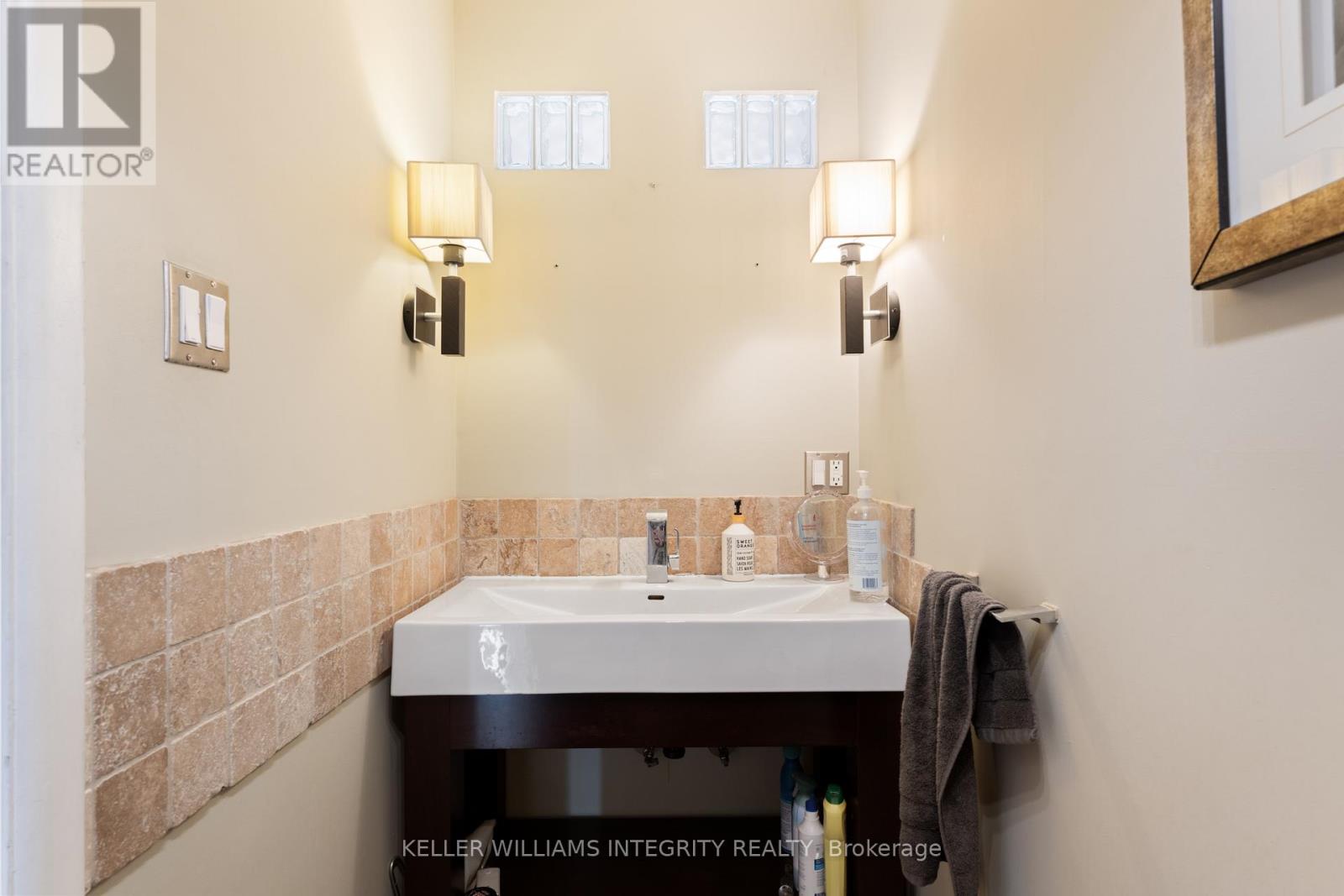 2061 Prince Of Wales Drive S, Ottawa, Ontario  K2E 7A4 - Photo 17 - X12118600