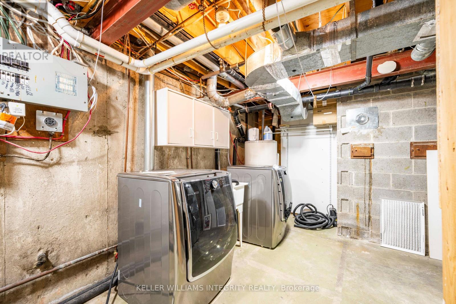 2061 Prince Of Wales Drive S, Ottawa, Ontario  K2E 7A4 - Photo 32 - X12118600