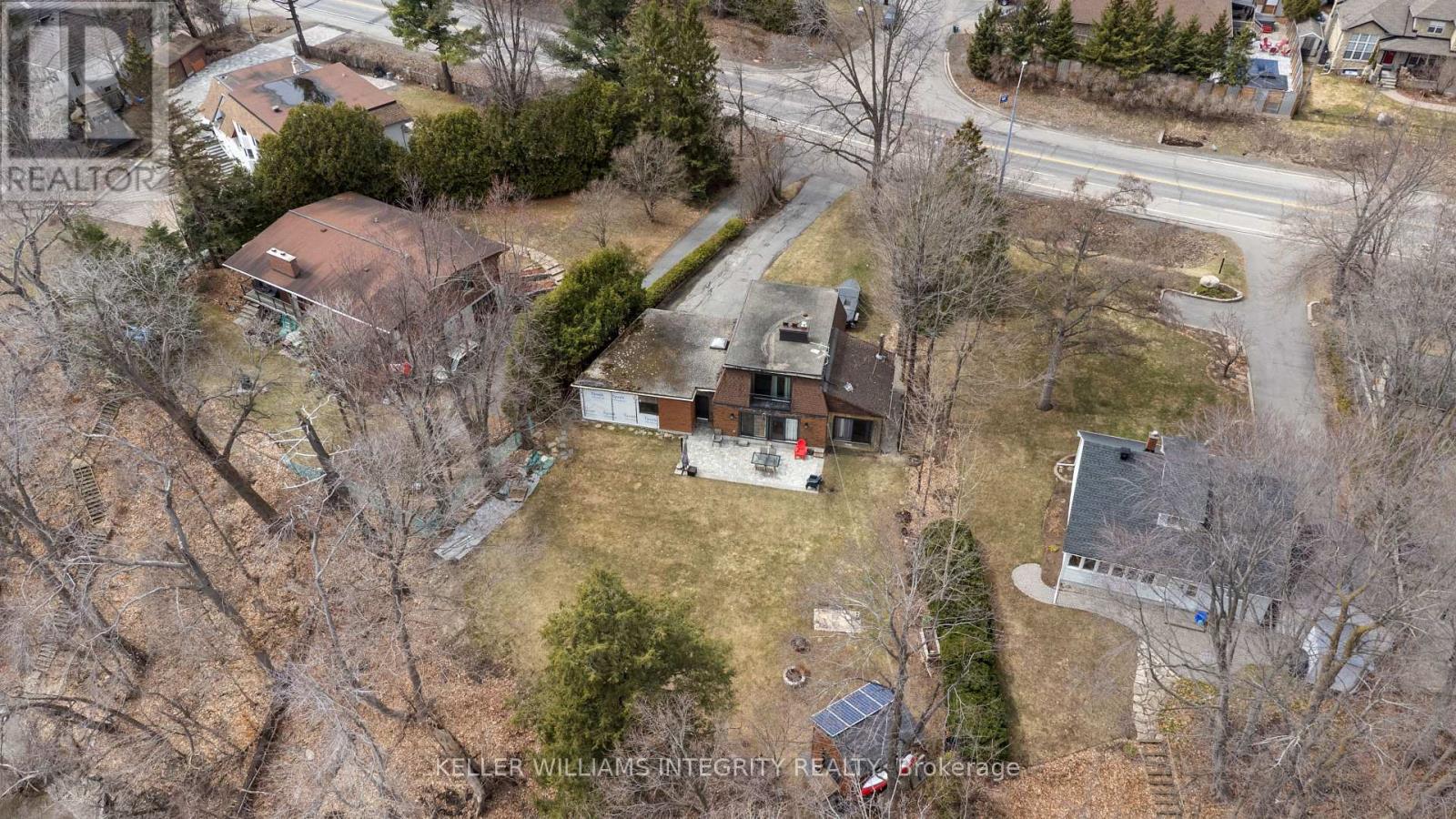 2061 Prince Of Wales Drive S, Ottawa, Ontario  K2E 7A4 - Photo 9 - X12118600