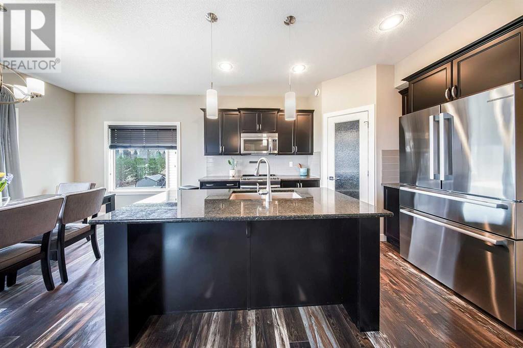 61 Ash Close, Blackfalds, Alberta  T4M 0H8 - Photo 9 - A2217016