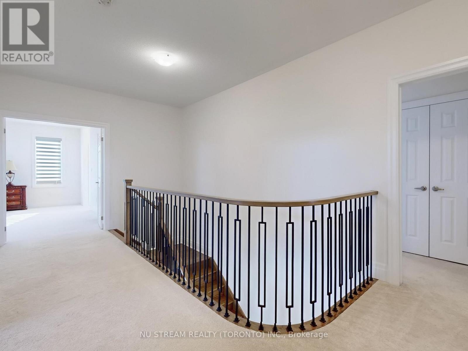 2 Pietrowski Drive, Georgina, Ontario  L4P 0J7 - Photo 22 - N12118602
