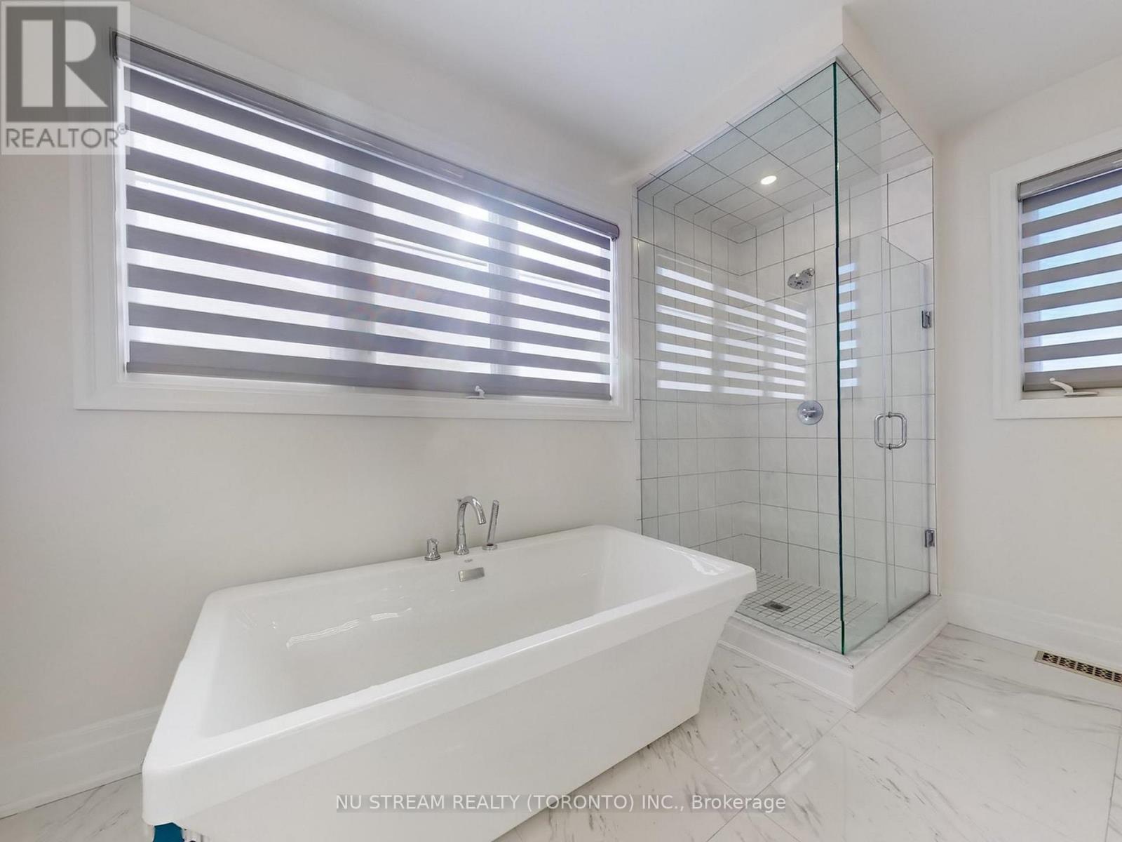 2 Pietrowski Drive, Georgina, Ontario  L4P 0J7 - Photo 31 - N12118602