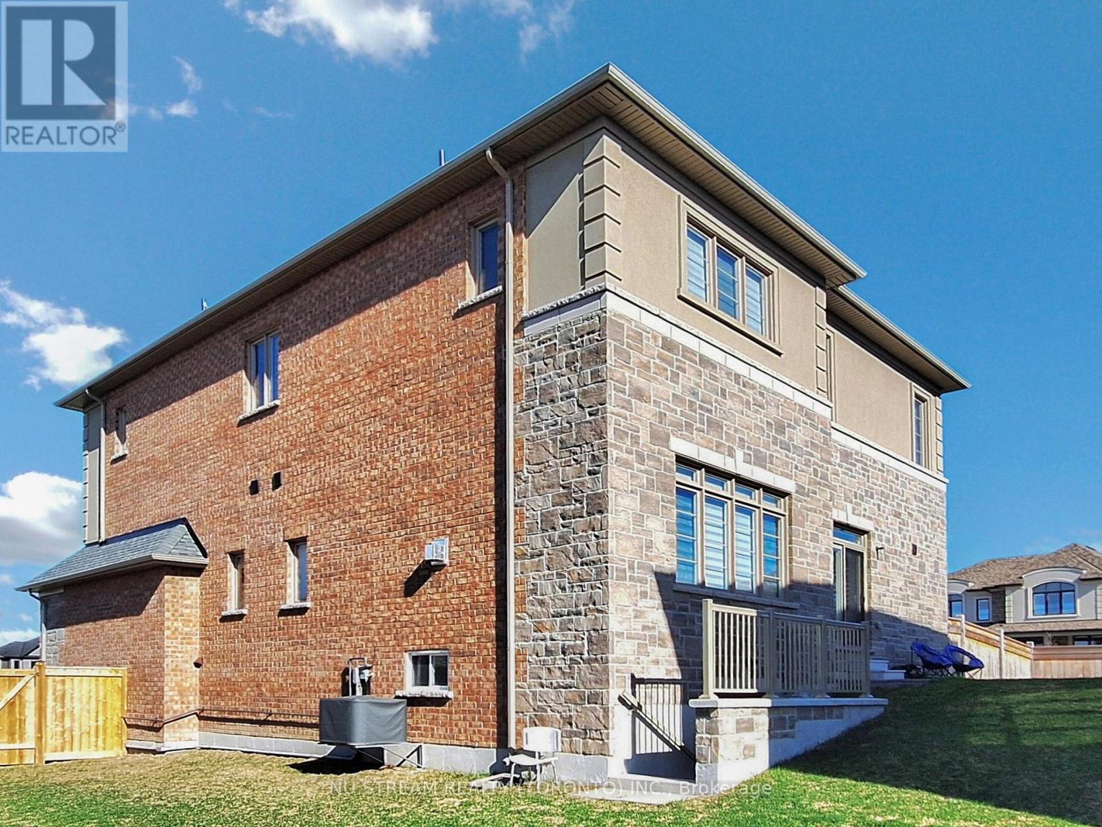 2 Pietrowski Drive, Georgina, Ontario  L4P 0J7 - Photo 40 - N12118602