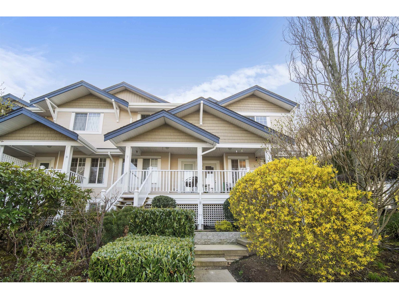 6 6533 121 Street, Surrey, British Columbia  V3W 1M5 - Photo 1 - R2996650