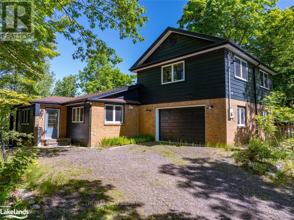 68 PINEWOOD ROAD, McDougall, Ontario
