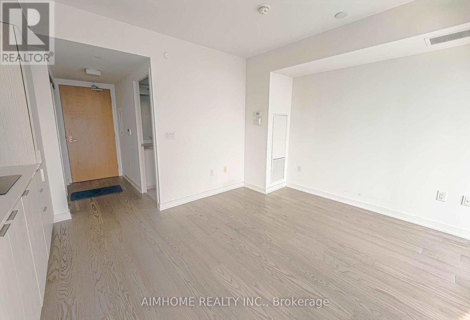 1612 - 11 Wellesley Street W, Toronto, Ontario  M4Y 0G4 - Photo 14 - C12118610