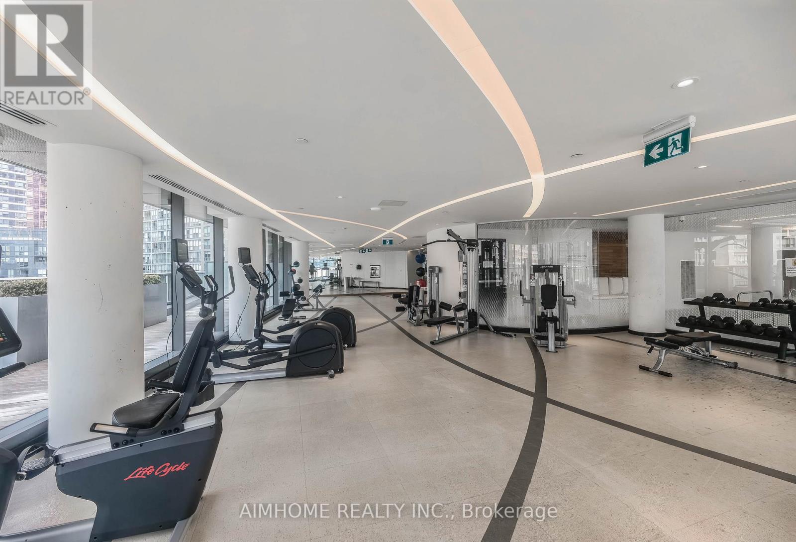 1612 - 11 Wellesley Street W, Toronto, Ontario  M4Y 0G4 - Photo 7 - C12118610
