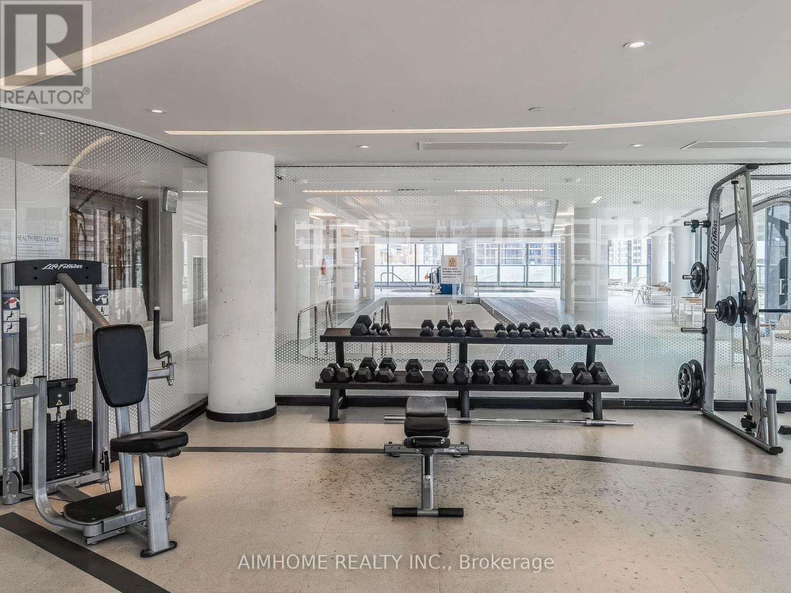 1612 - 11 Wellesley Street W, Toronto, Ontario  M4Y 0G4 - Photo 8 - C12118610