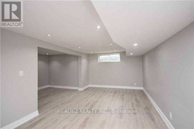 3316 Queen Frederica Drive, Mississauga, Ontario  L4Y 3B2 - Photo 7 - W12118619