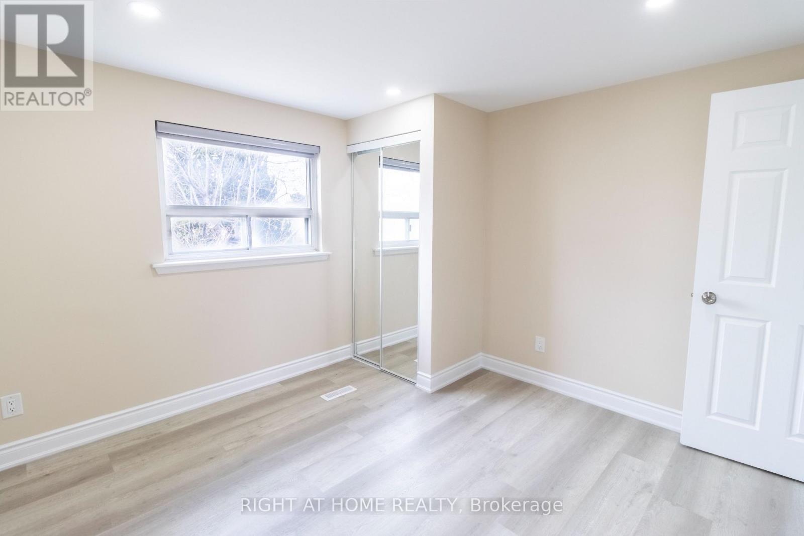 36 Flamingo Crescent, Brampton, Ontario  L6T 2G5 - Photo 22 - W12118629