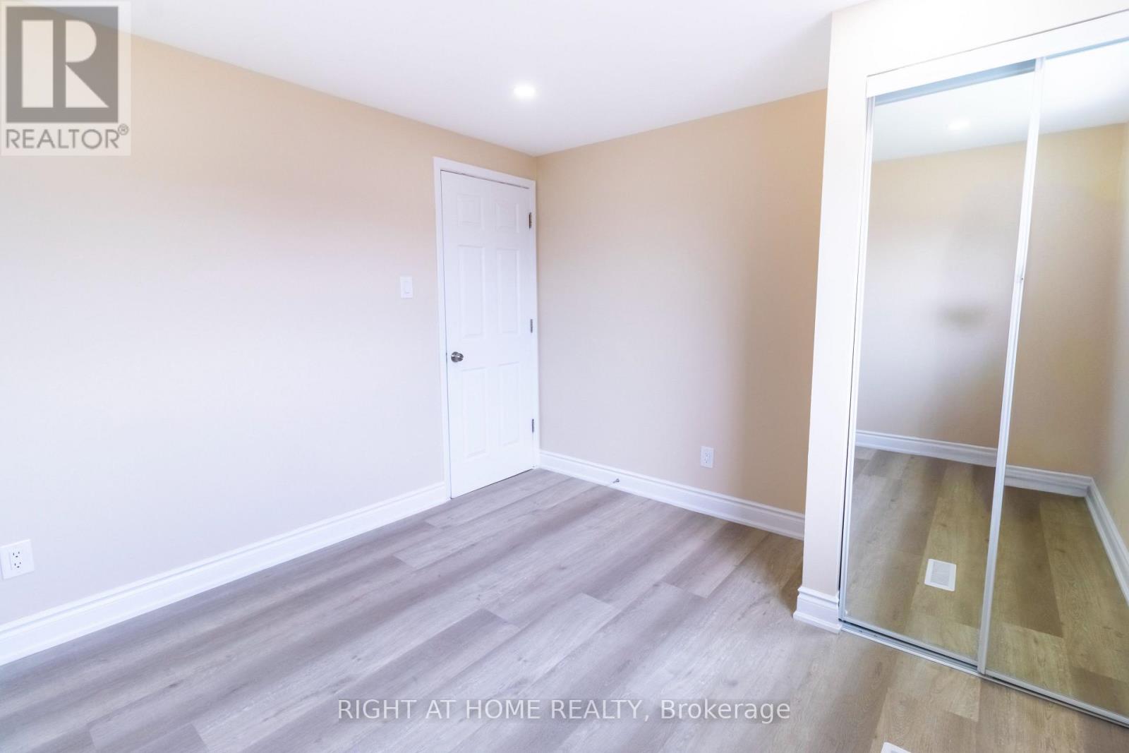 36 Flamingo Crescent, Brampton, Ontario  L6T 2G5 - Photo 28 - W12118629