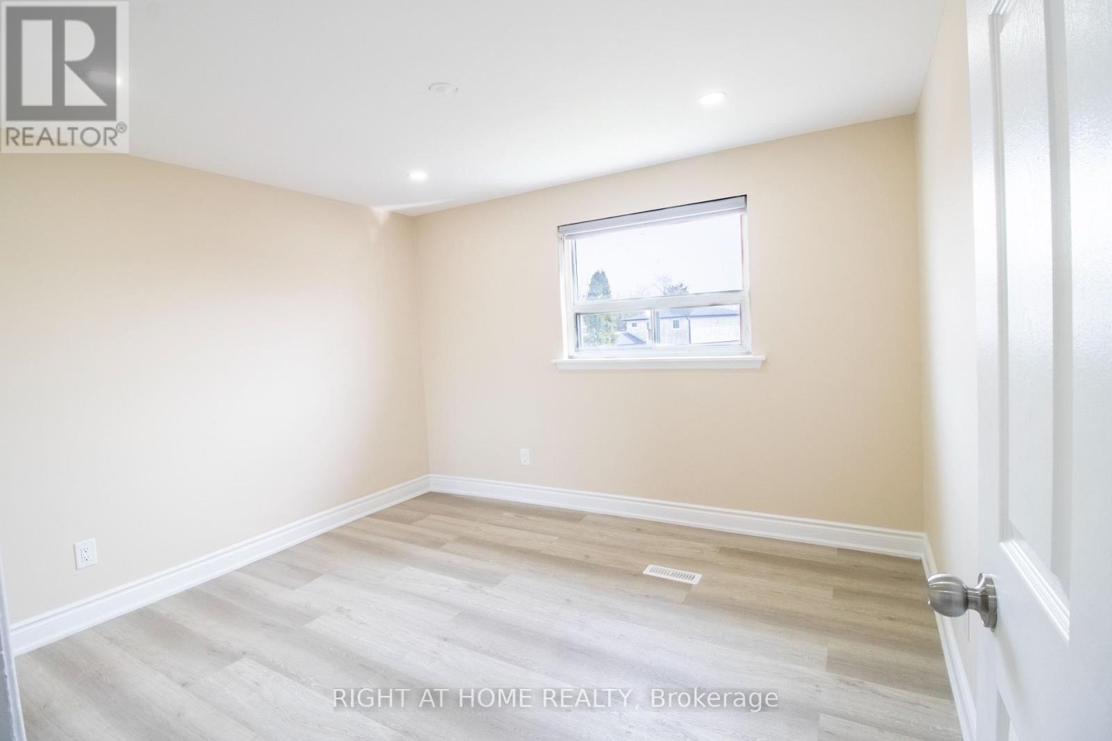36 Flamingo Crescent, Brampton, Ontario  L6T 2G5 - Photo 29 - W12118629