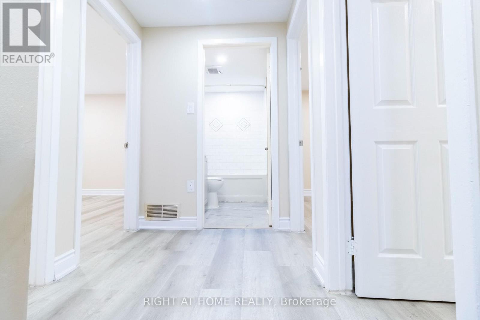 36 Flamingo Crescent, Brampton, Ontario  L6T 2G5 - Photo 33 - W12118629