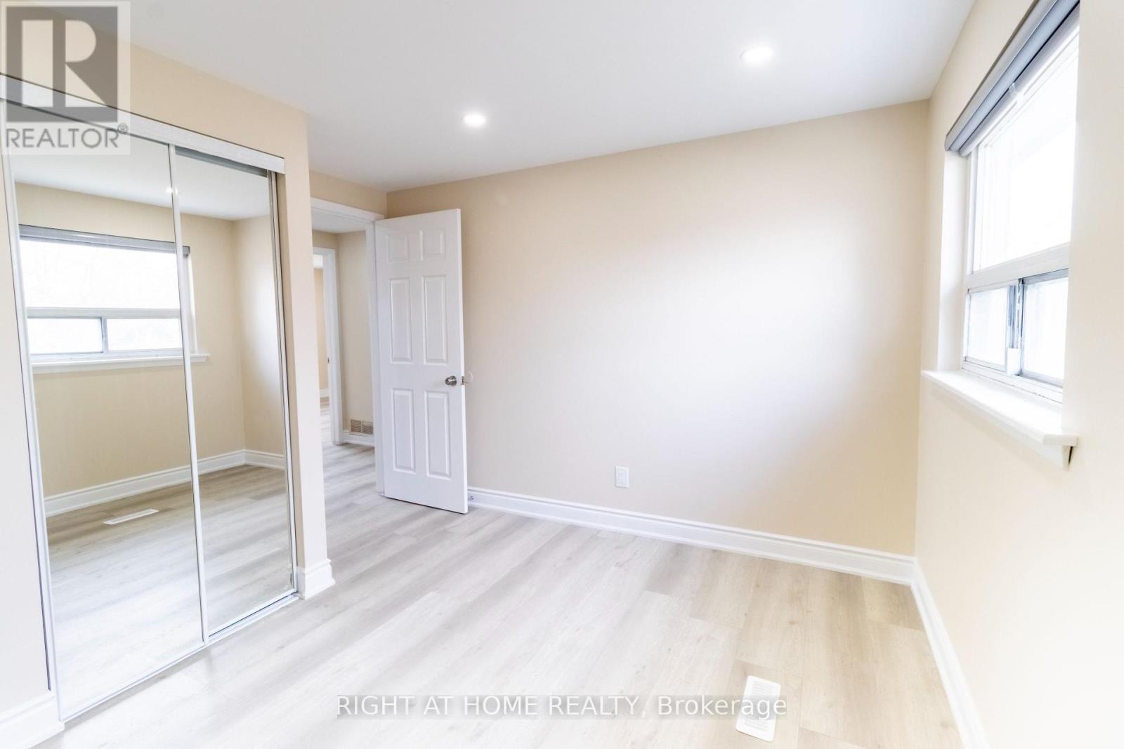 36 Flamingo Crescent, Brampton, Ontario  L6T 2G5 - Photo 40 - W12118629