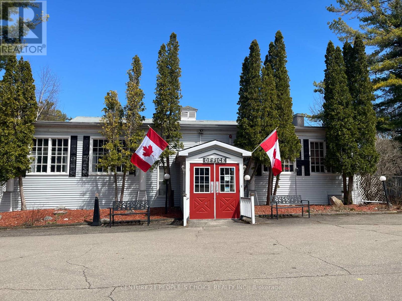 780 King Street W, Gananoque, Ontario  K7G 2H5 - Photo 1 - X12118622