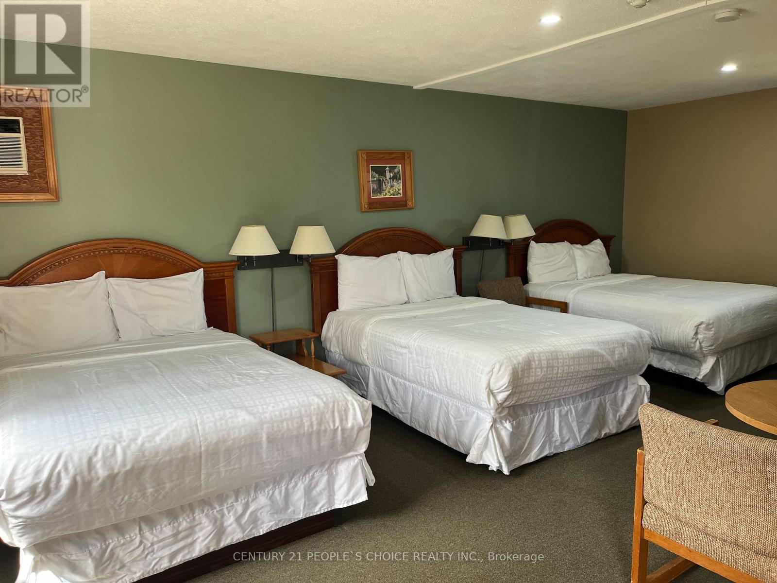 780 King Street W, Gananoque, Ontario  K7G 2H5 - Photo 14 - X12118622