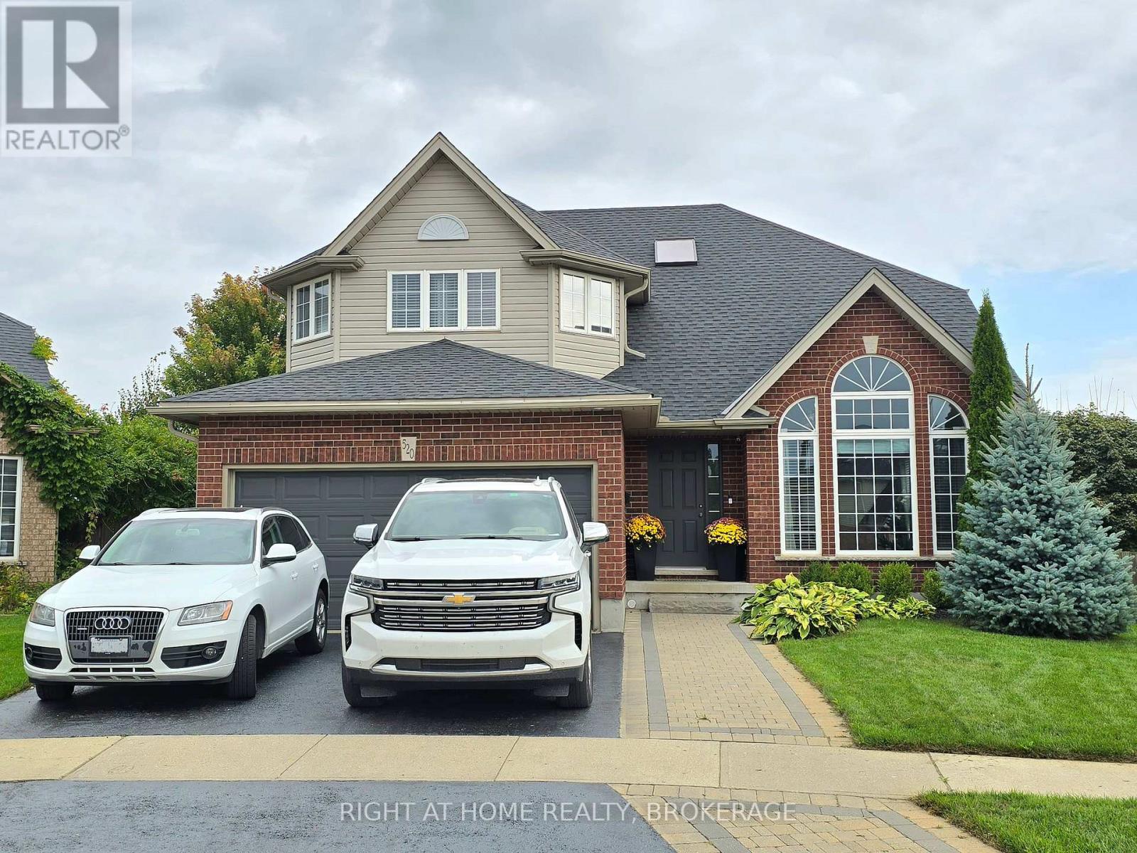 Property at 520 PINE HOLLOW COURT image 1