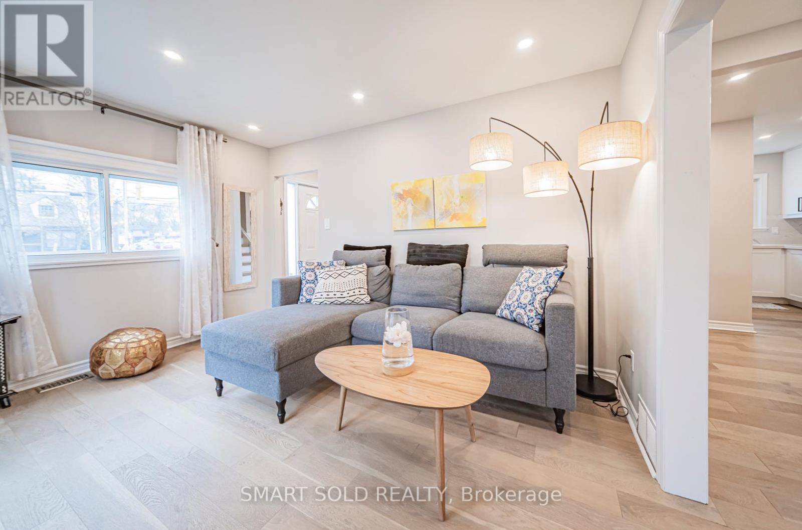 3133 St. Clair Avenue E, Toronto, Ontario  M1L 1V2 - Photo 1 - E12118664