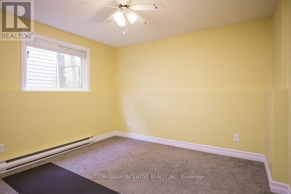 28 Dyer Drive, Wasaga Beach, Ontario  L9Z 1E2 - Photo 17 - S12118681