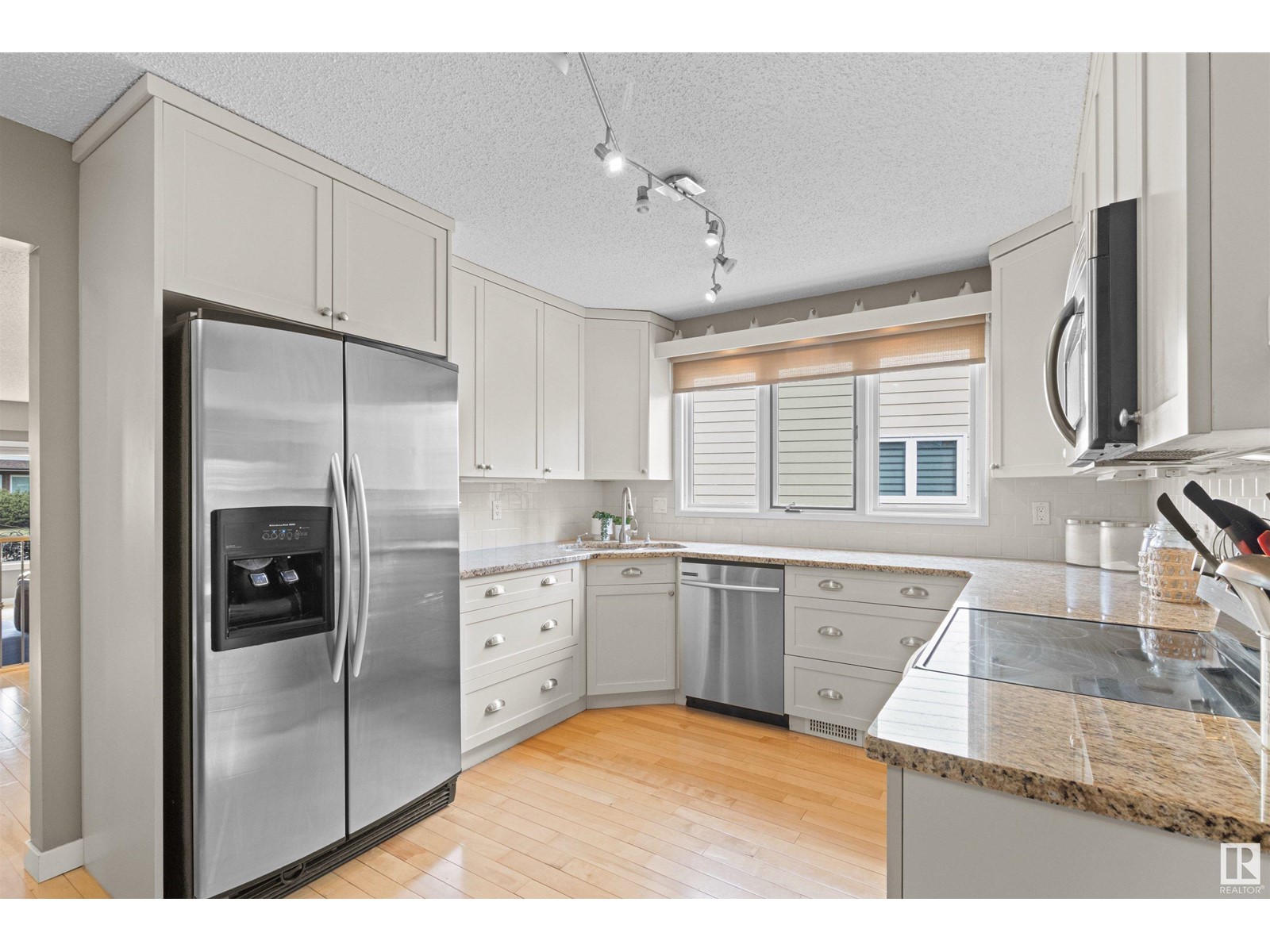 2303 112a St Nw, Edmonton, Alberta  T6J 4X6 - Photo 21 - E4433922