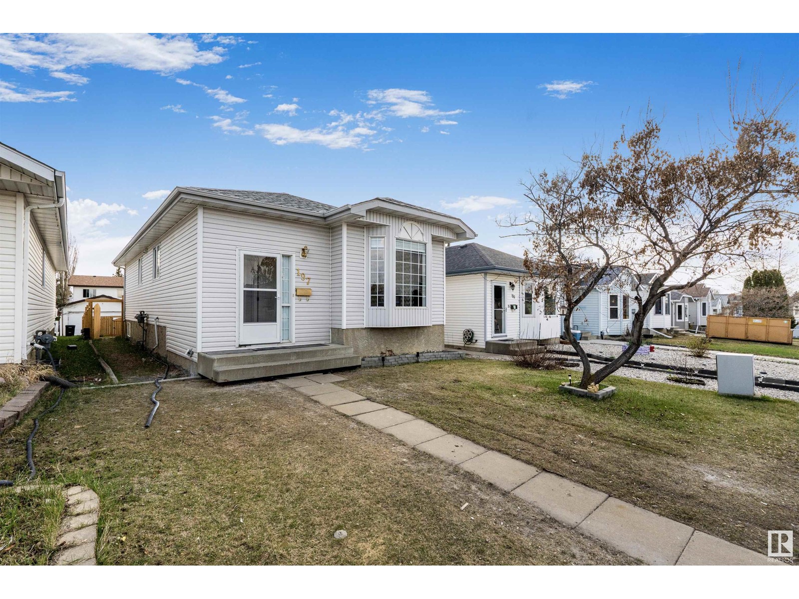 197 Kirkwood Avenue Nw Nw, Edmonton, Alberta  T6L 6K7 - Photo 2 - E4433920