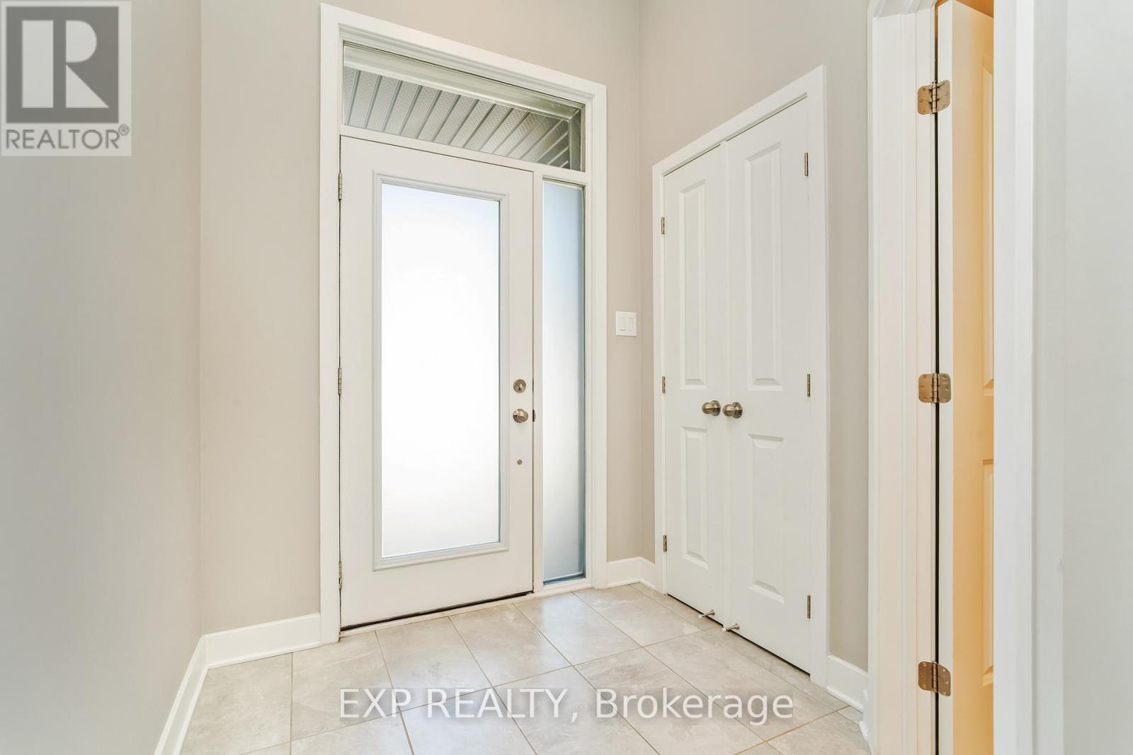 531 Triangle Street, Ottawa, Ontario  K2V 0M7 - Photo 3 - X12118684