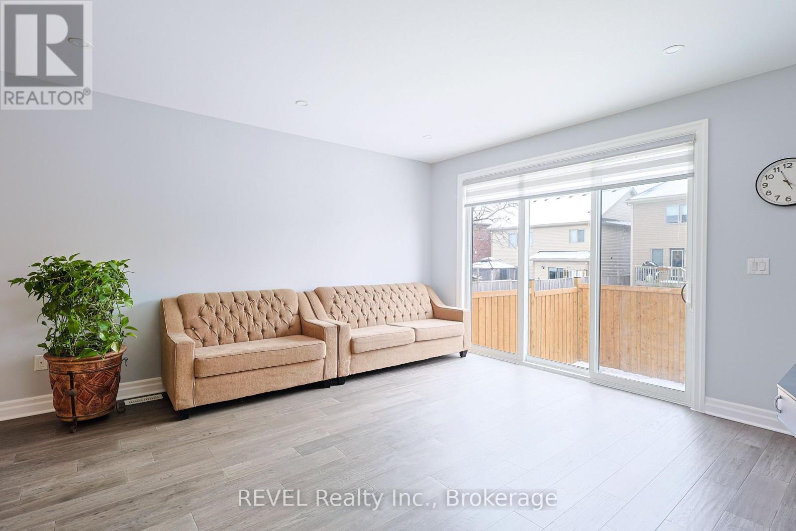 7538 Splendour Drive, Niagara Falls (Brown), Ontario  L2H 3V9 - Photo 15 - X12118693
