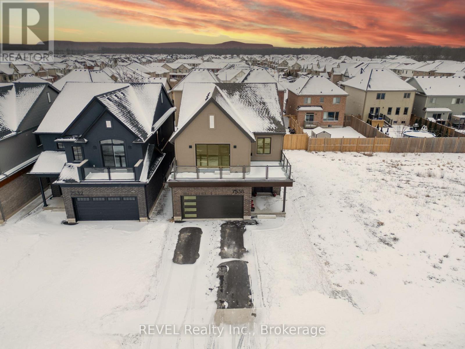 Property at 7538 SPLENDOUR DRIVE image 4