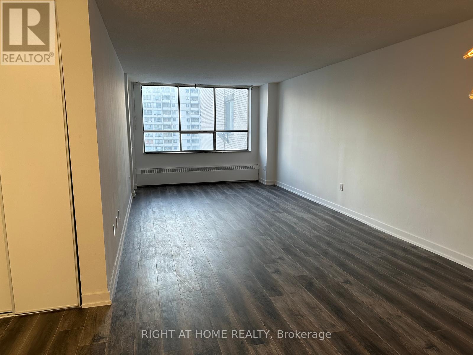 Property at 1616 - 320 DIXON ROAD image 5