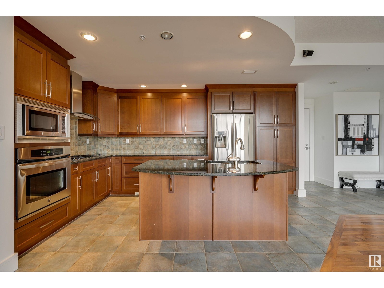 #503 10035 Saskatchewan Dr Nw, Edmonton, Alberta  T6E 4R4 - Photo 15 - E4433924