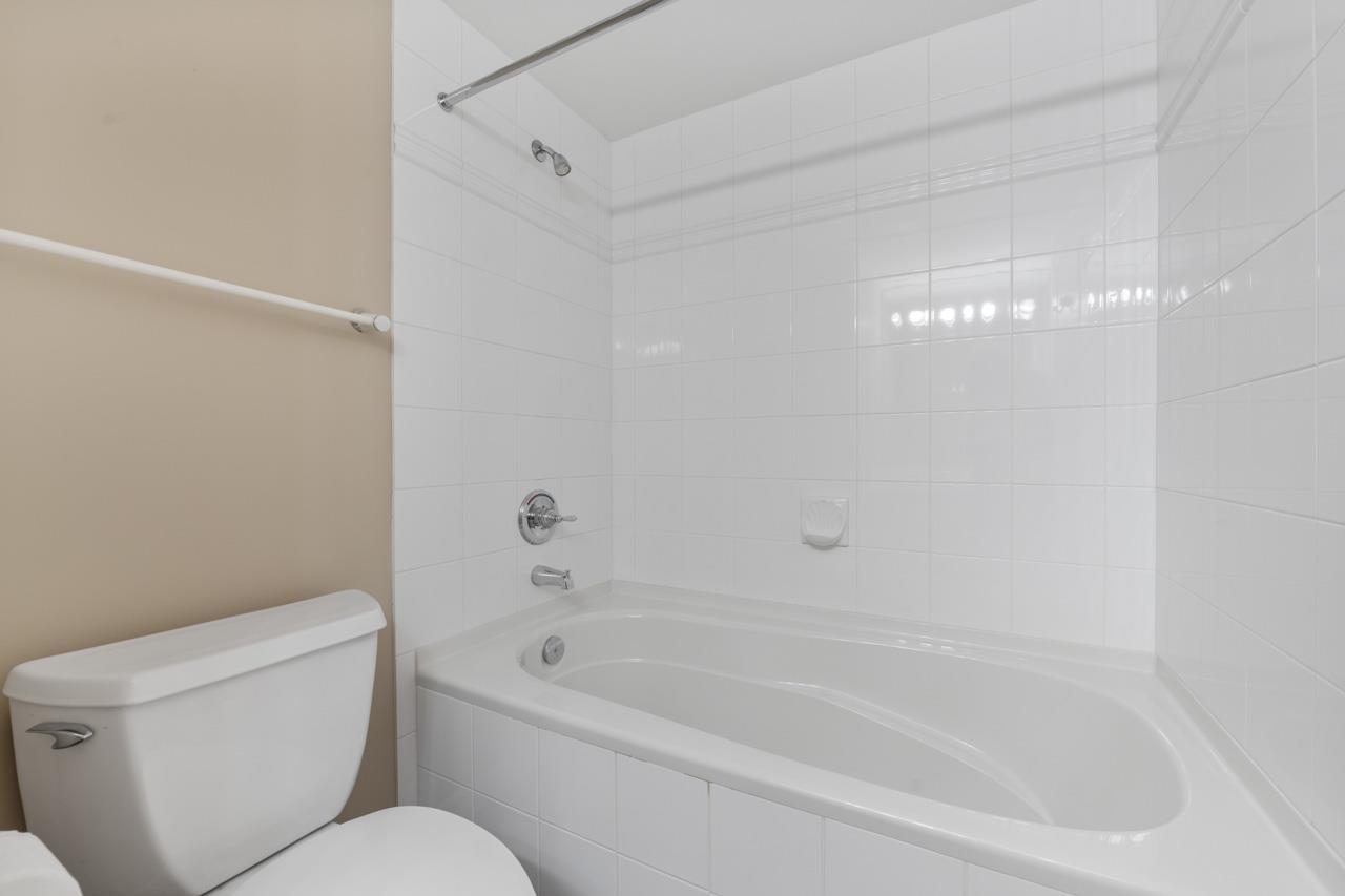 702 15466 North Bluff Road, White Rock, British Columbia  V4B 3G1 - Photo 19 - R2996599