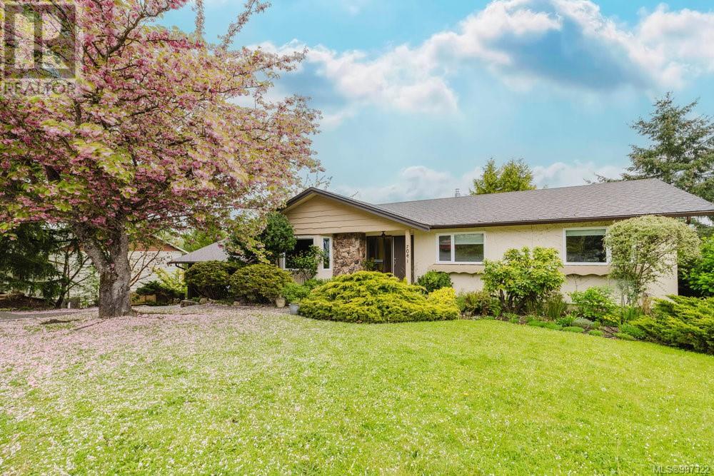 7041 Tamarin Pl, Central Saanich, British Columbia  V8M 1G6 - Photo 3 - 997322