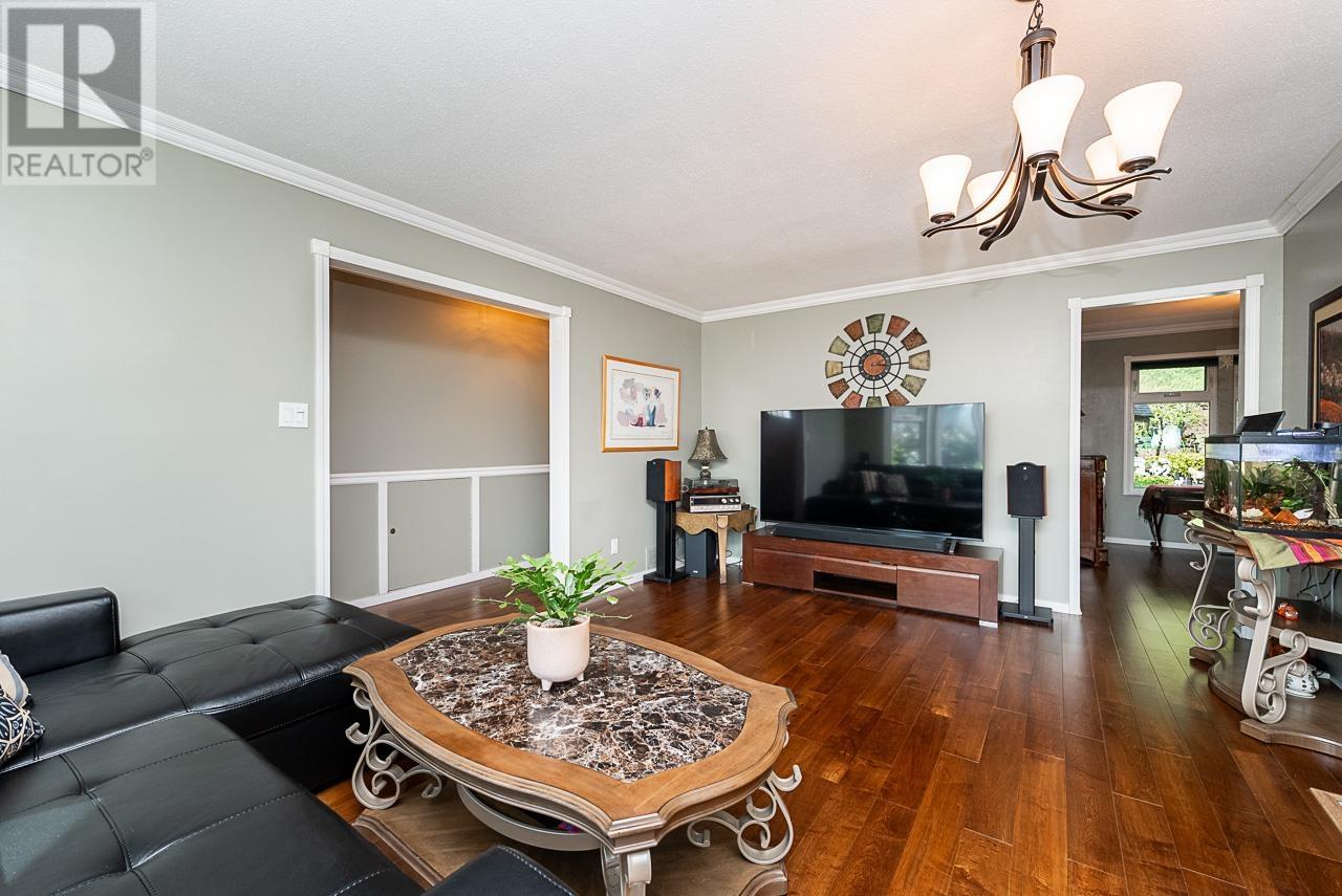 19519 115a Avenue, Pitt Meadows, British Columbia  V3Y 1R5 - Photo 5 - R2993060
