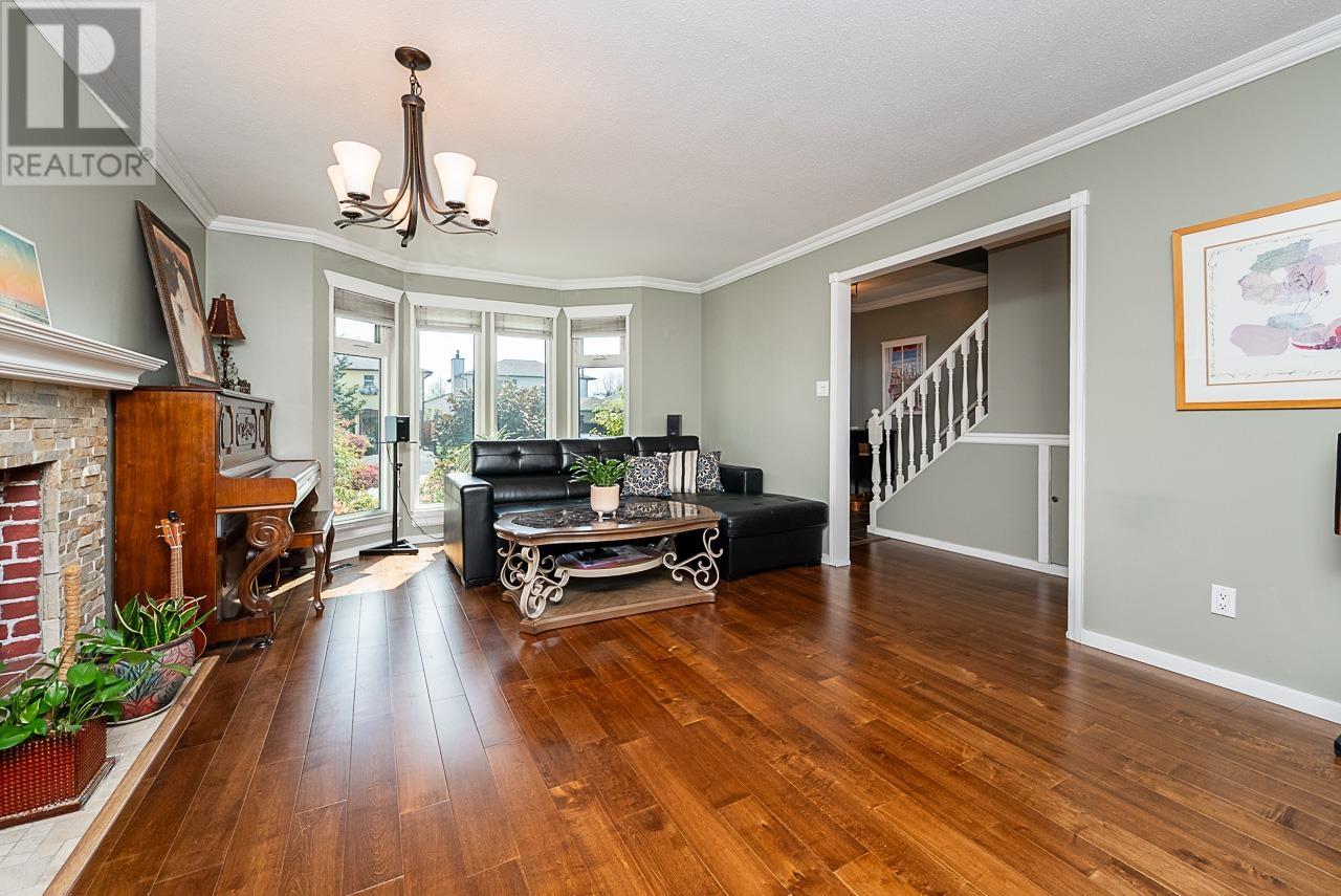 19519 115a Avenue, Pitt Meadows, British Columbia  V3Y 1R5 - Photo 4 - R2993060