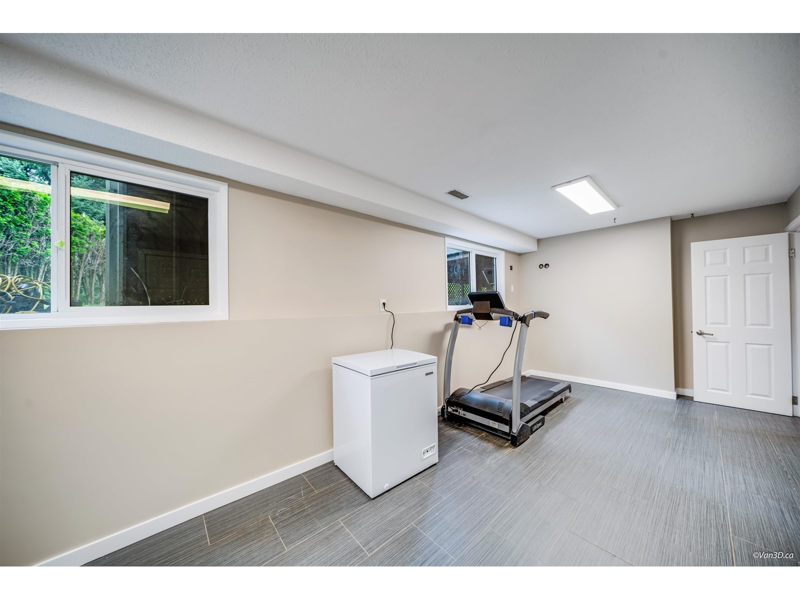 33251 Farrant Crescent, Abbotsford, British Columbia  V2S 1V4 - Photo 8 - R2996420