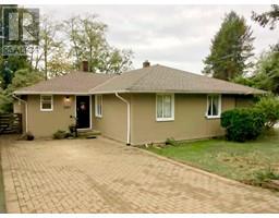 3001 PAISLEY ROAD, North Vancouver, British Columbia