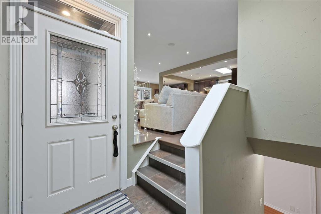 Property at 1711 Pinetree Crescent NE image 4