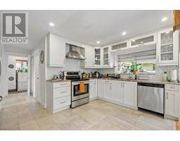 880 W 19TH STREET, North Vancouver property photo listing R2996950 for sale