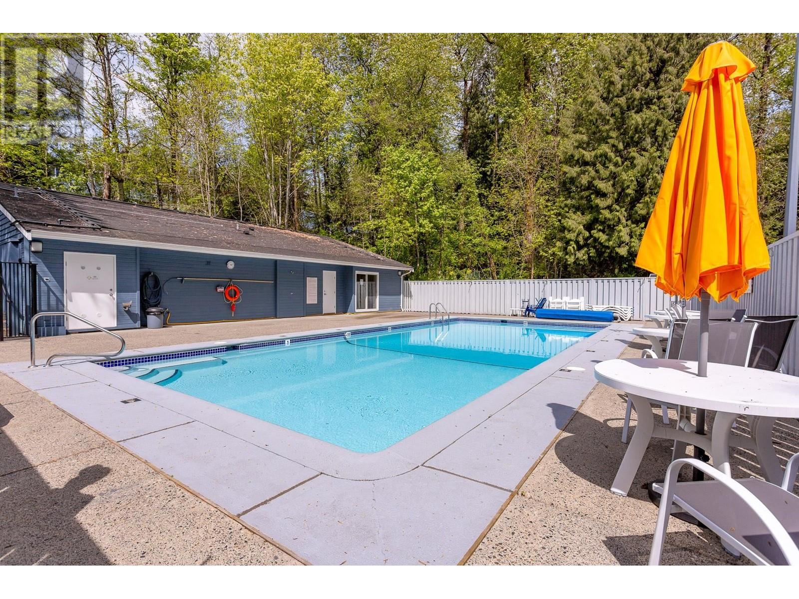 8238 Amberwood Place, Burnaby, British Columbia  V5A 3V2 - Photo 23 - R2995504