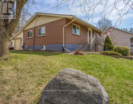 423 Geddes Street, Centre Wellington, Ontario  N0B 1S0 - Photo 3 - X12118759