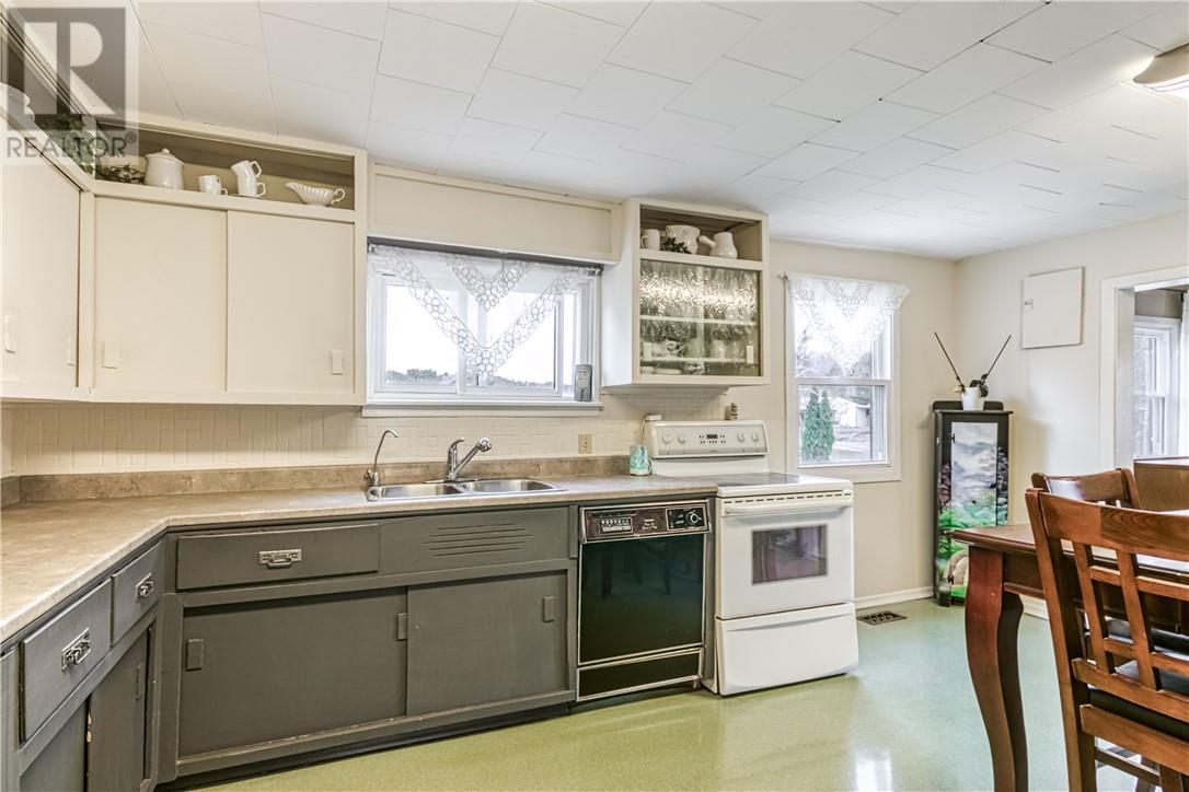 Property at 140 Armstrong Road image 4