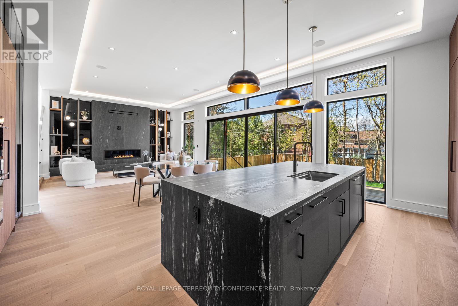 126 Santa Barbara Road, Toronto, Ontario  M2N 2C5 - Photo 12 - C12118713