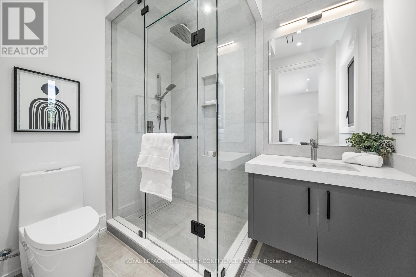 126 Santa Barbara Road, Toronto, Ontario  M2N 2C5 - Photo 30 - C12118713