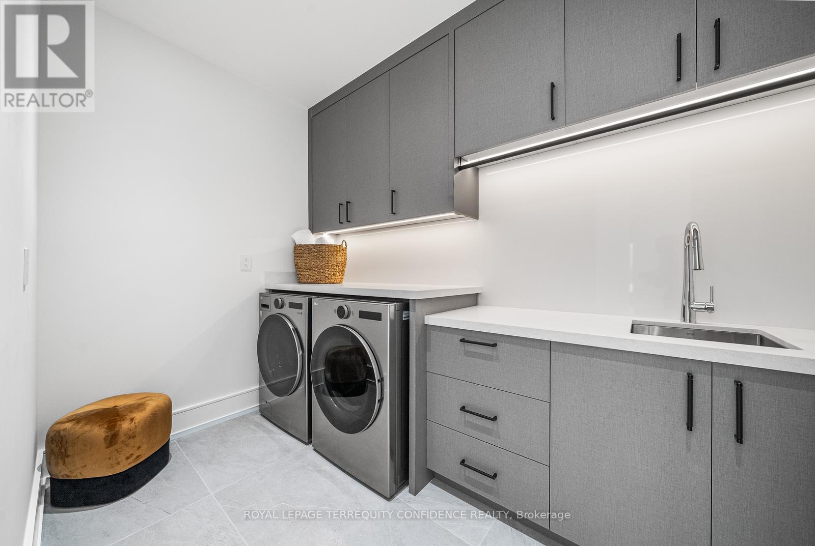 126 Santa Barbara Road, Toronto, Ontario  M2N 2C5 - Photo 28 - C12118713