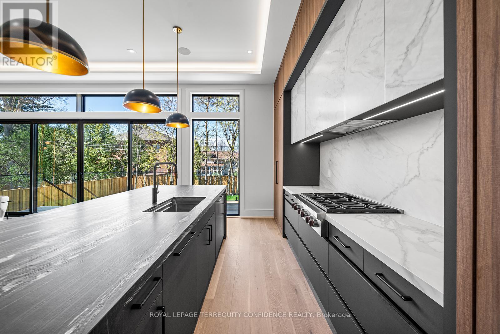 126 Santa Barbara Road, Toronto, Ontario  M2N 2C5 - Photo 8 - C12118713