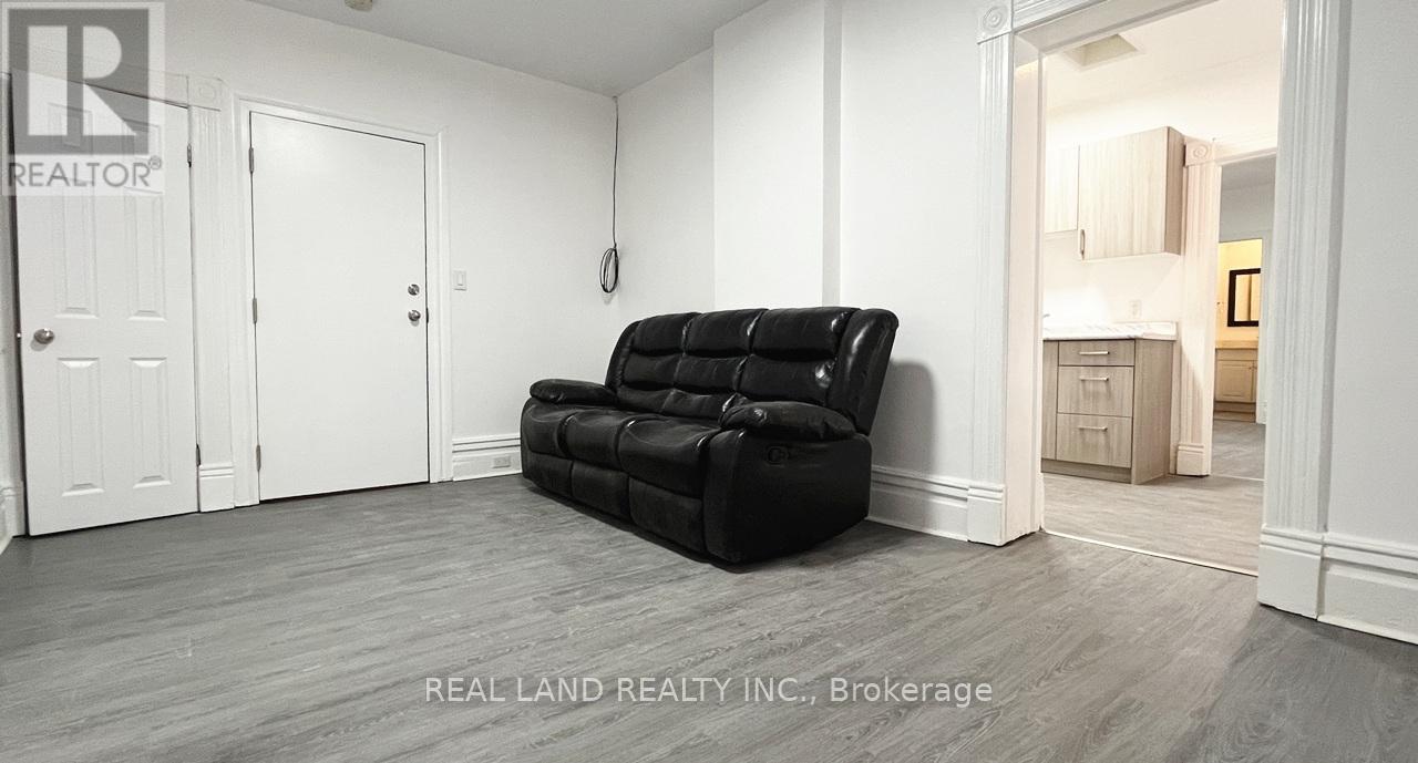 Unit 5 - 31 King Street E, Oshawa (Central), Ontario  L1H 1B2 - Photo 4 - E12118513